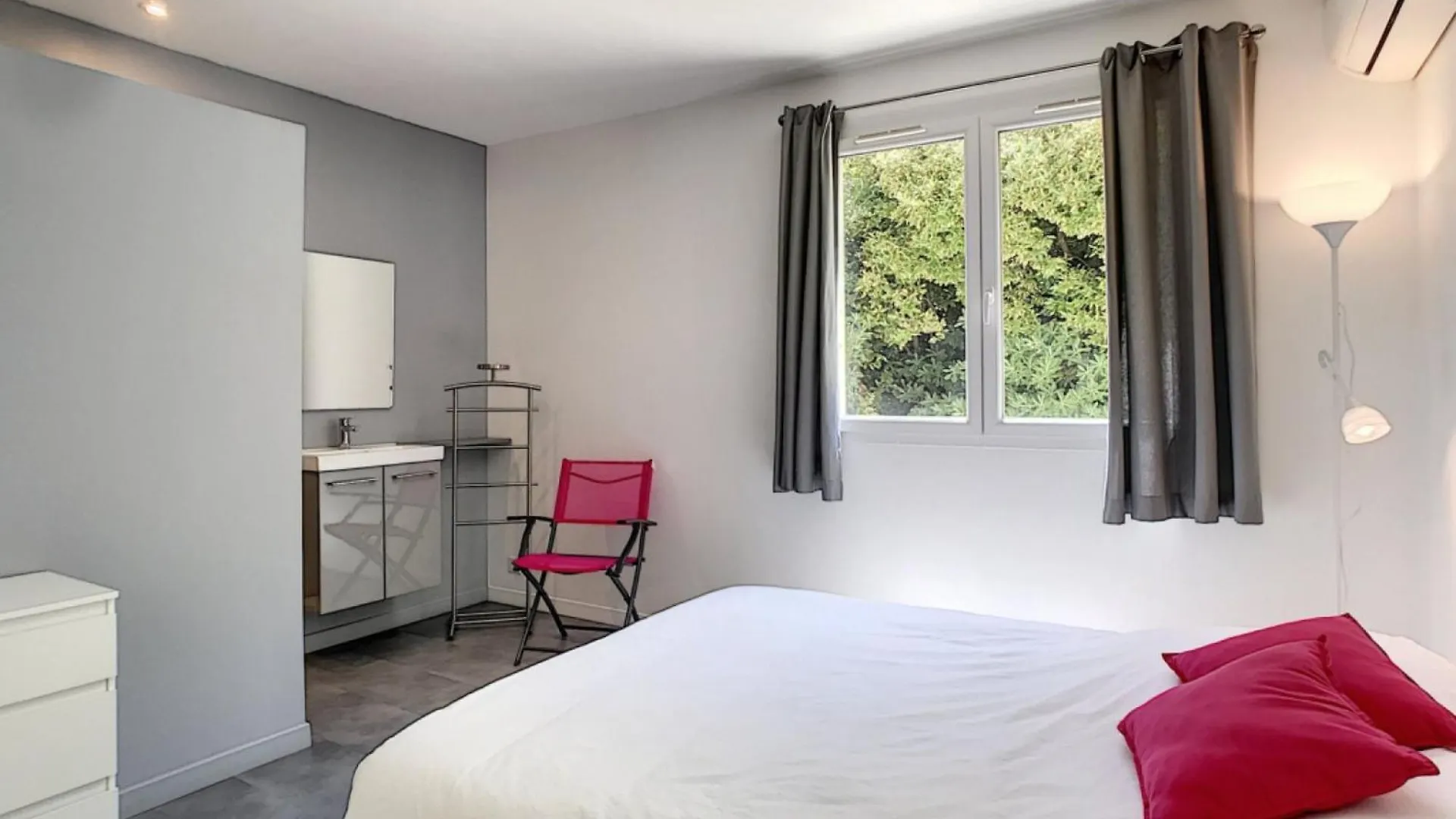 Berlioz Garden - Jardin,Free Parking,Ac,Wifi Apartment Antibes